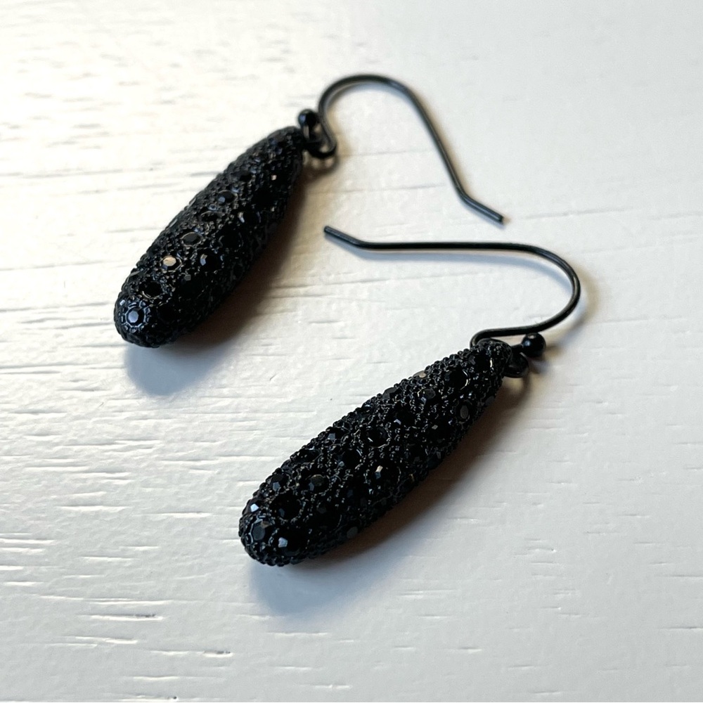 Black Lia Sophia (?) rhinestone dangle teardrop earrings goth sparkly - Picture 3 of 12